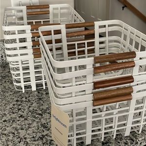 White wire pantry baskets; set of 10